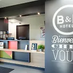 B&B Hôtel MAUREPAS Hotel 2*