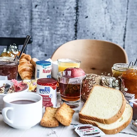 Отель Maurepas 2*