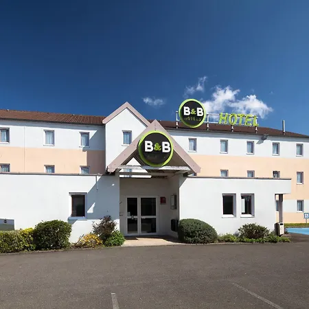 B&B Hôtel MAUREPAS Hotel 2*