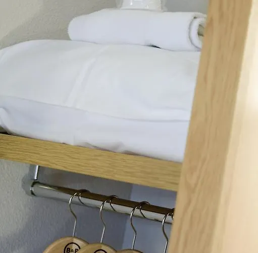 Hotel B&B Hotel Maurepas 2*