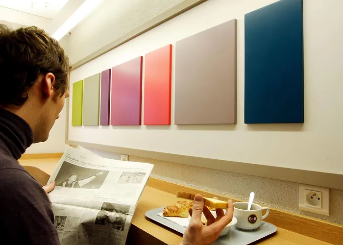 B&B Hotel Maurepas 2*